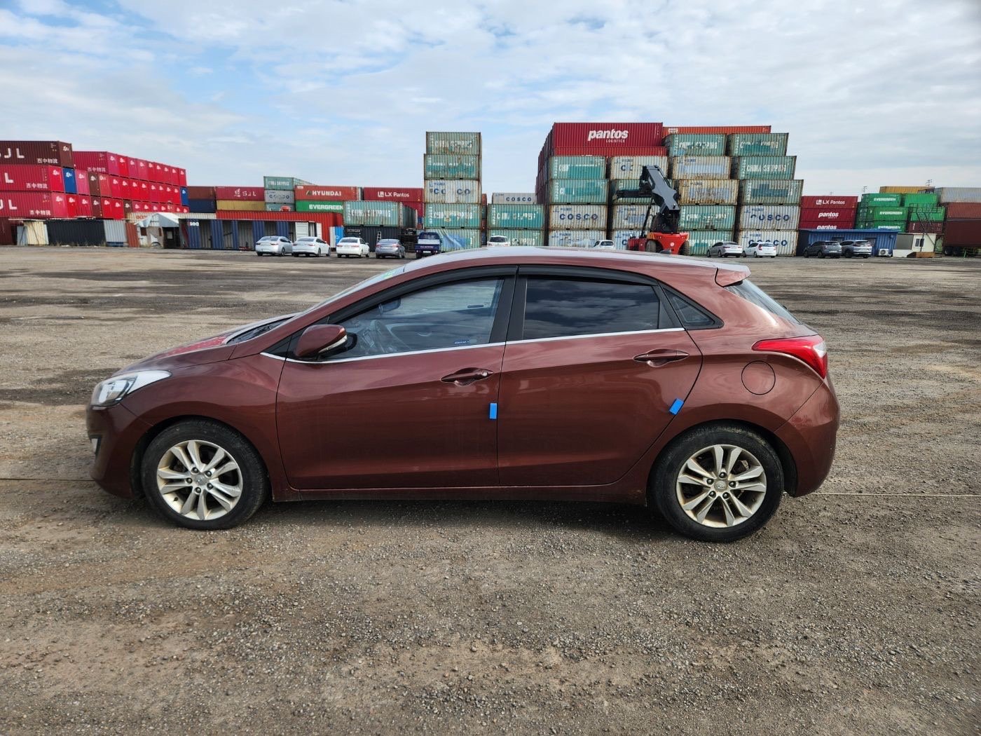 Hyundai I30 - main photo