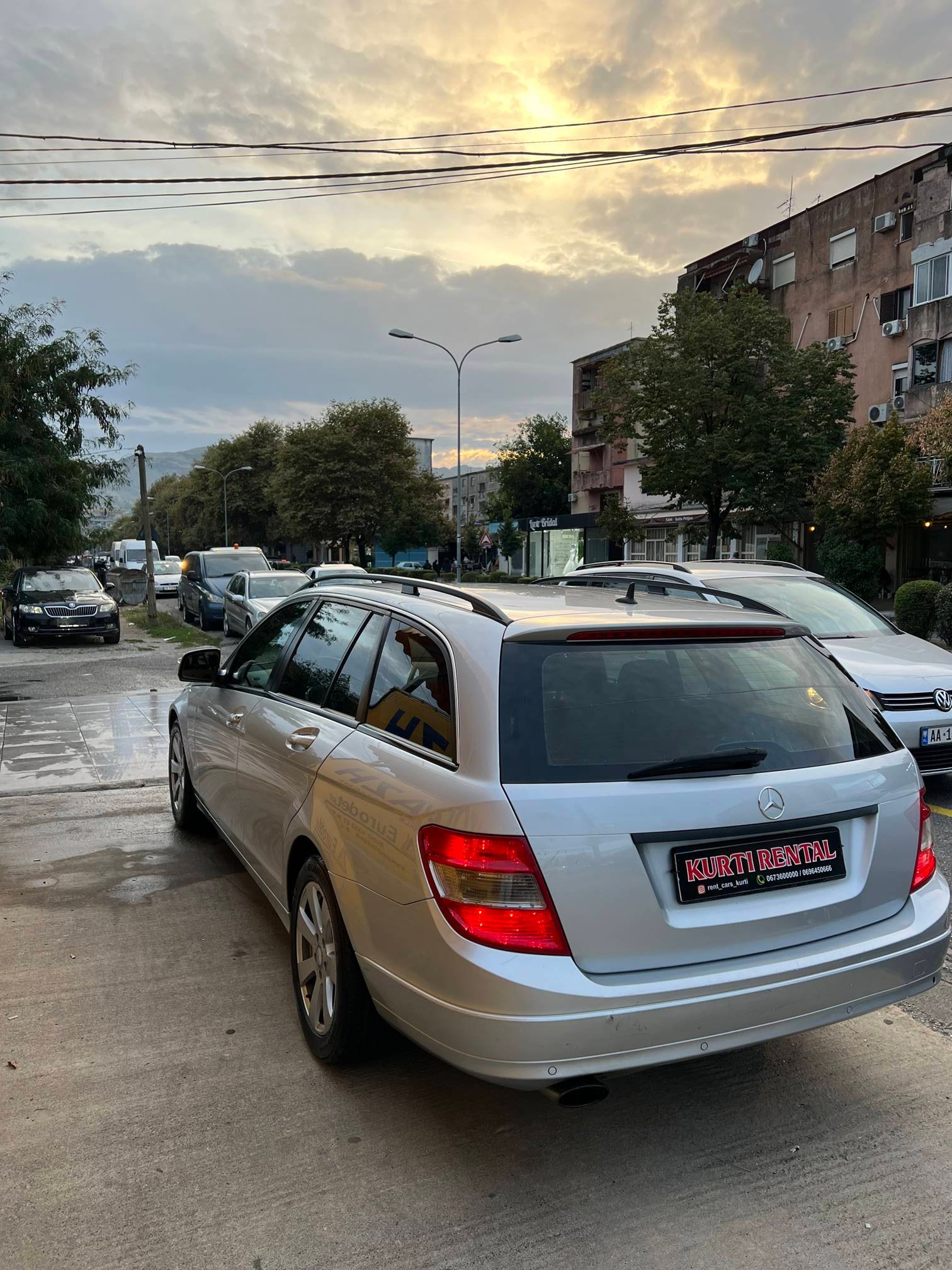 Mercedes-Benz C-Class - side view