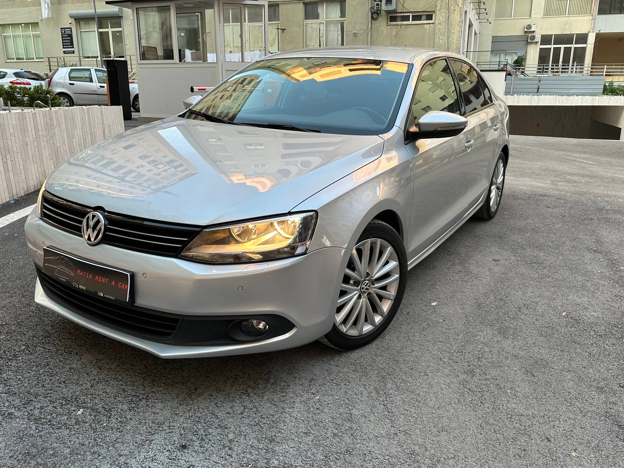 Volkswagen Jetta - photo 4