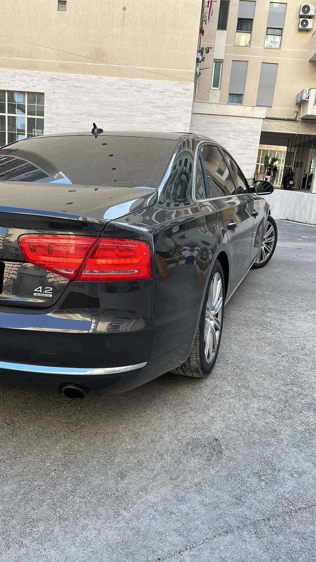 Audi A8 - photo 3