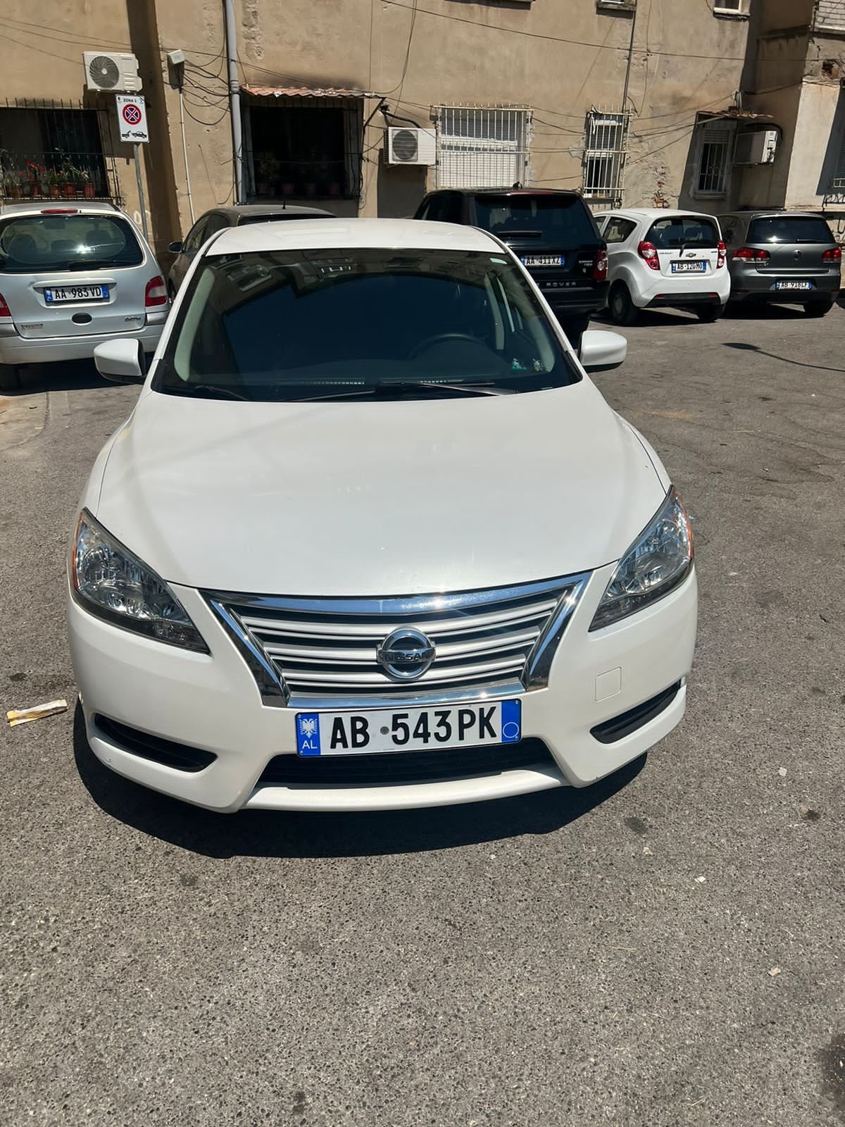Nissan Sentra - photo 4