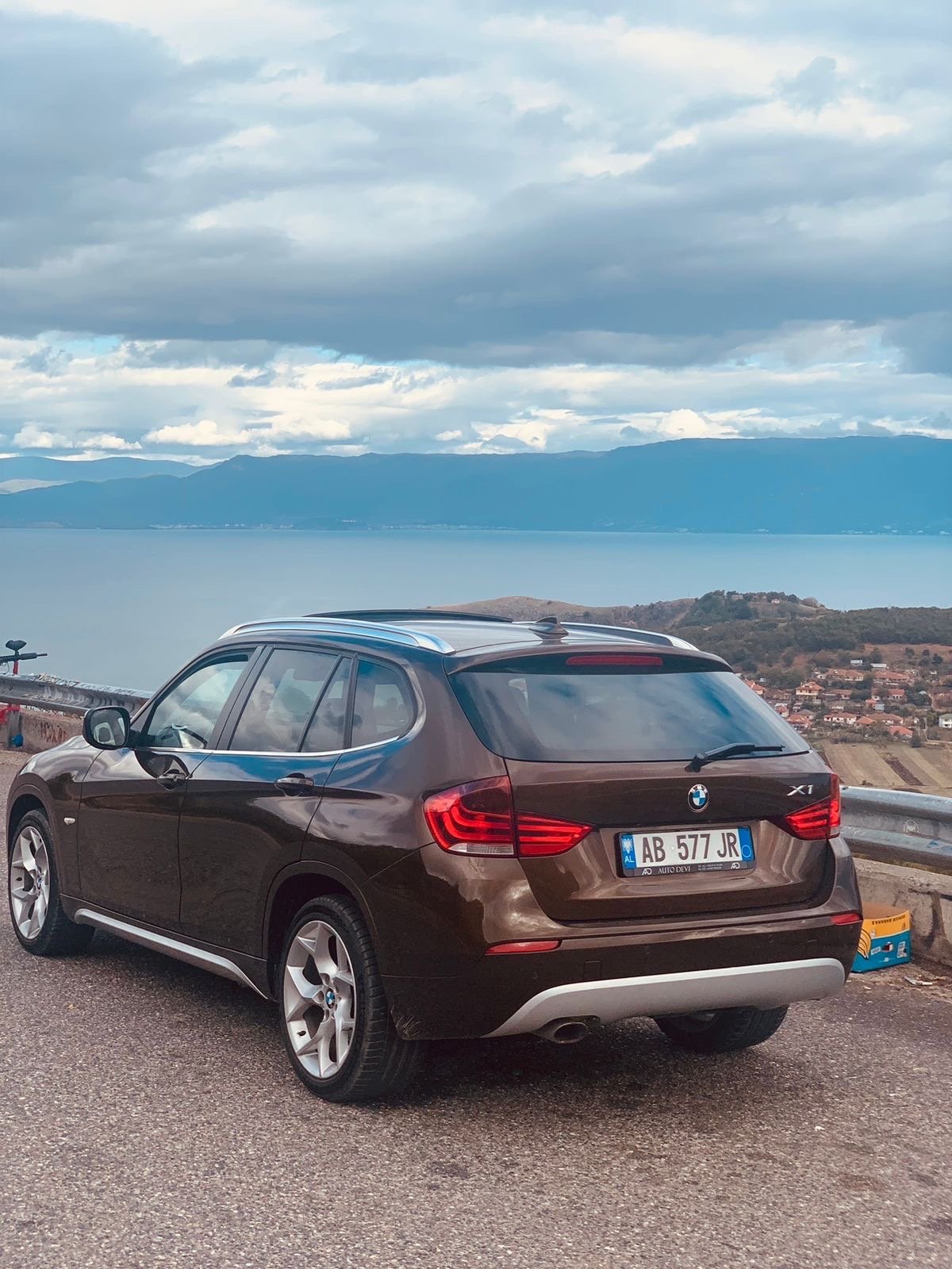BMW X1 - main photo