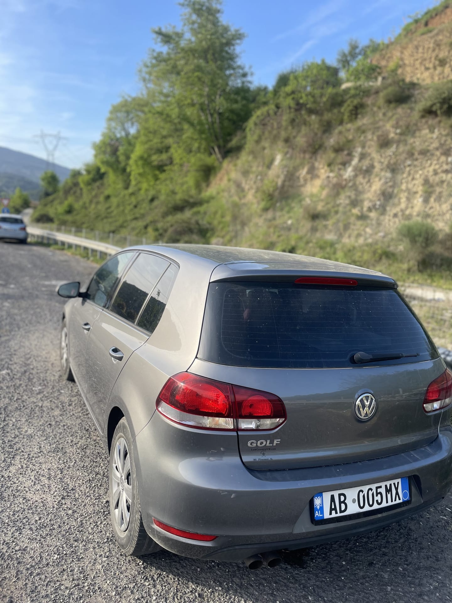 Volkswagen Golf - main photo