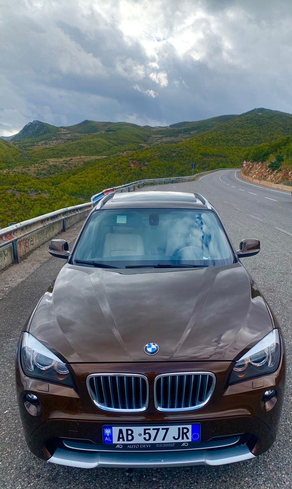 BMW X1 - side view