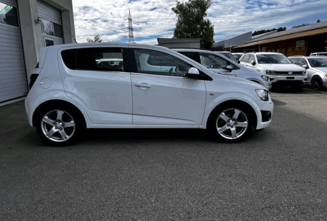Chevrolet Aveo - photo 4